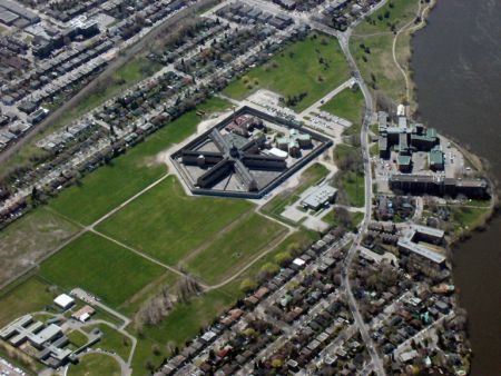 Prison de Bordeaux, Montréal, Québec. Photo by Bungalow1via Wikipedia